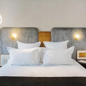 *** Hotel Handsome Francja