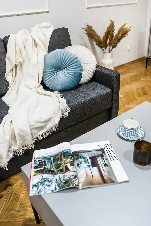 Gallery 7 - Apartment 3 Cracovia 0*,